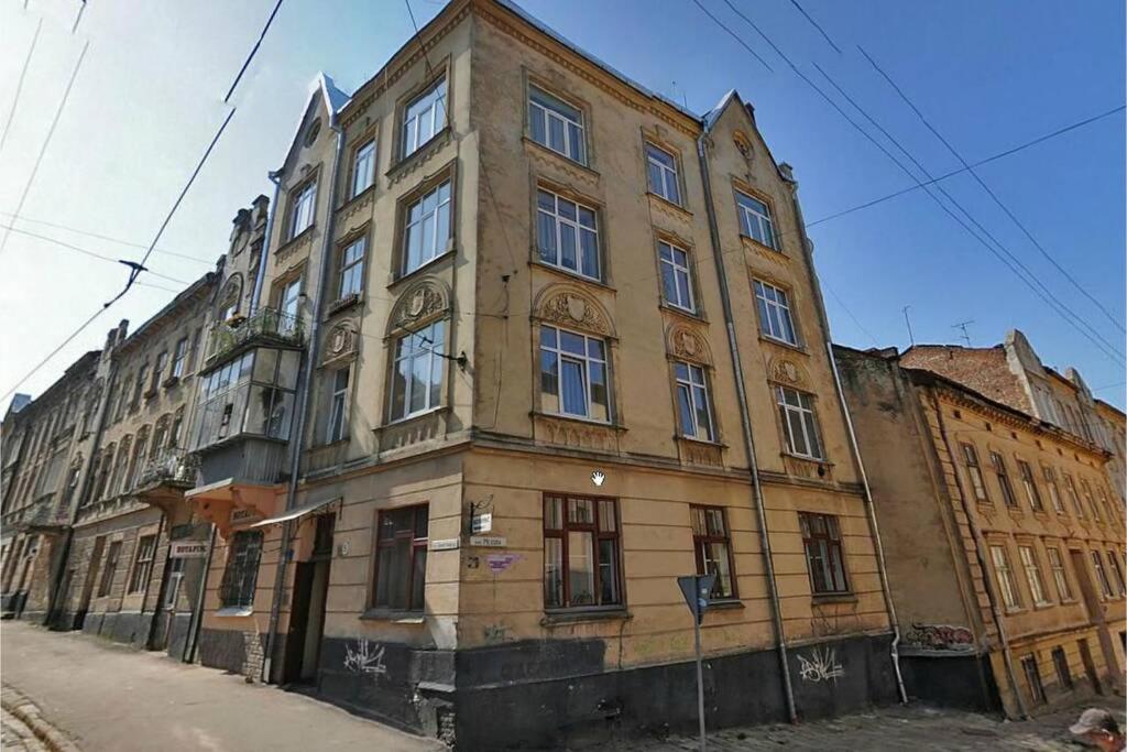 Romantic Apartments - Old Center Lviv Exterior foto