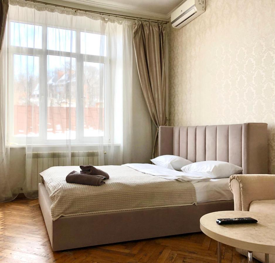Romantic Apartments - Old Center Lviv Exterior foto